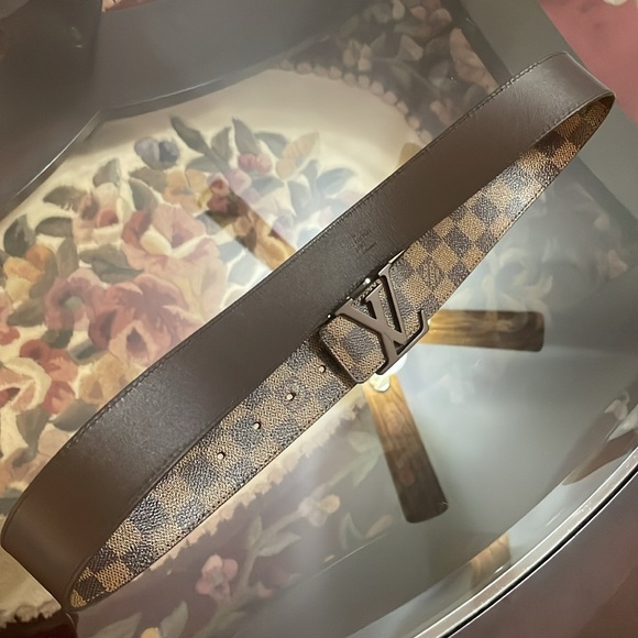 Louis Vuitton LV Initials Damier 40mm Belt - Picture 16 of 17